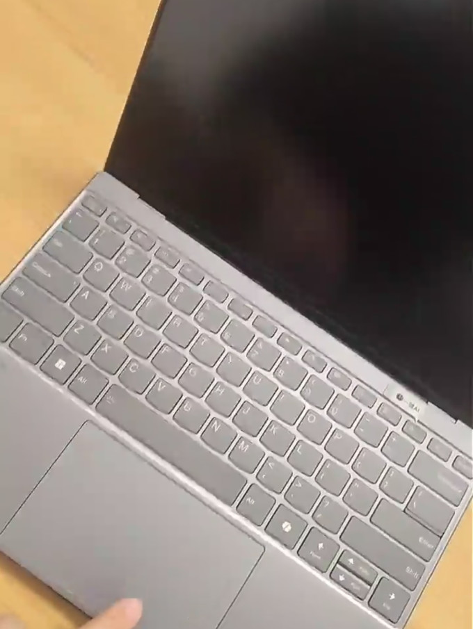思考本笔记本电脑