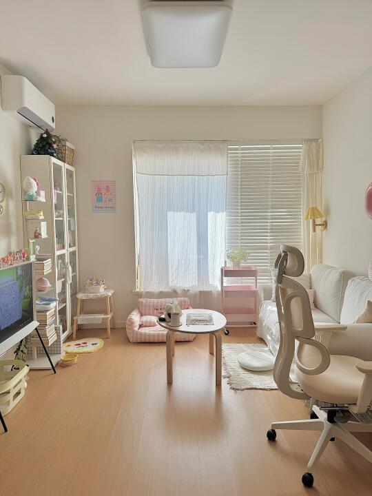 roomtour｜好看又好坐 i人居家办公好搭子 🥳