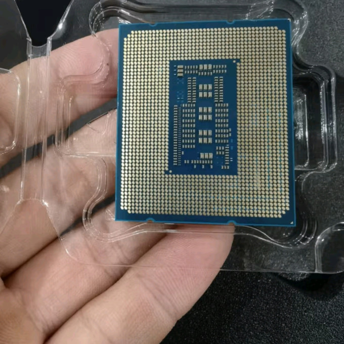 CPU