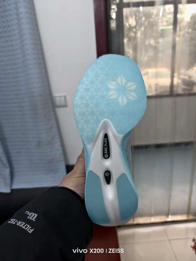 乔丹跑鞋