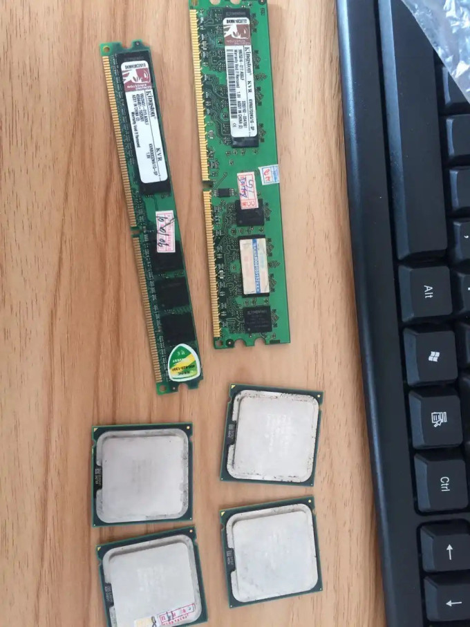 至强CPU