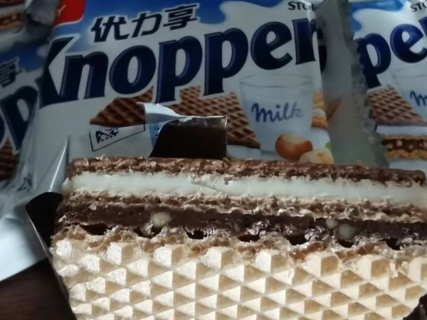 Knoppers优力享威化，一口五层的美味宝藏！