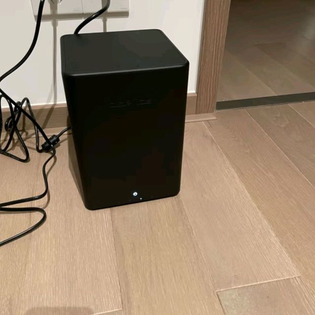 极空间私有云Q4 32T版：家庭数据存储的完美解决方案