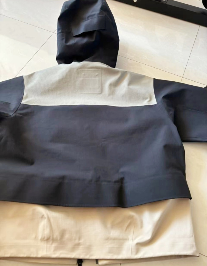 可隆冲锋衣
