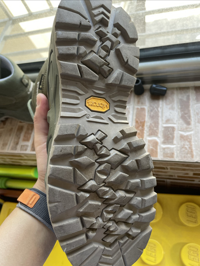 战术靴