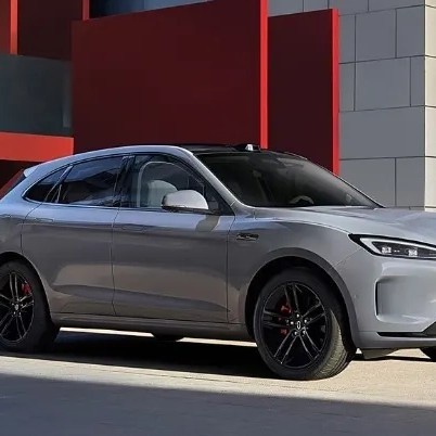 问界也玩Ultra，颜值堪比Macan，23万新激光雷达能成“保时界”？