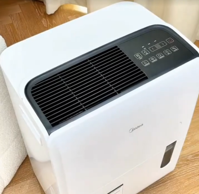 美的除湿器