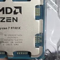 AMD 锐龙 7 9700X：Zen 4 架构下的强劲多面手