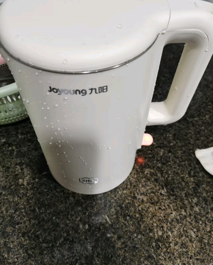 电水壶