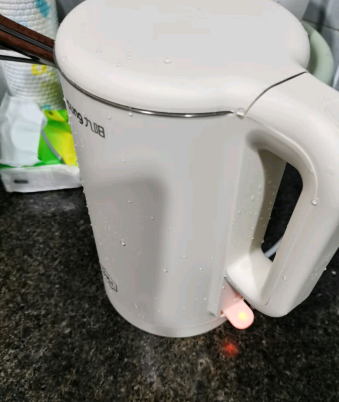 电水壶