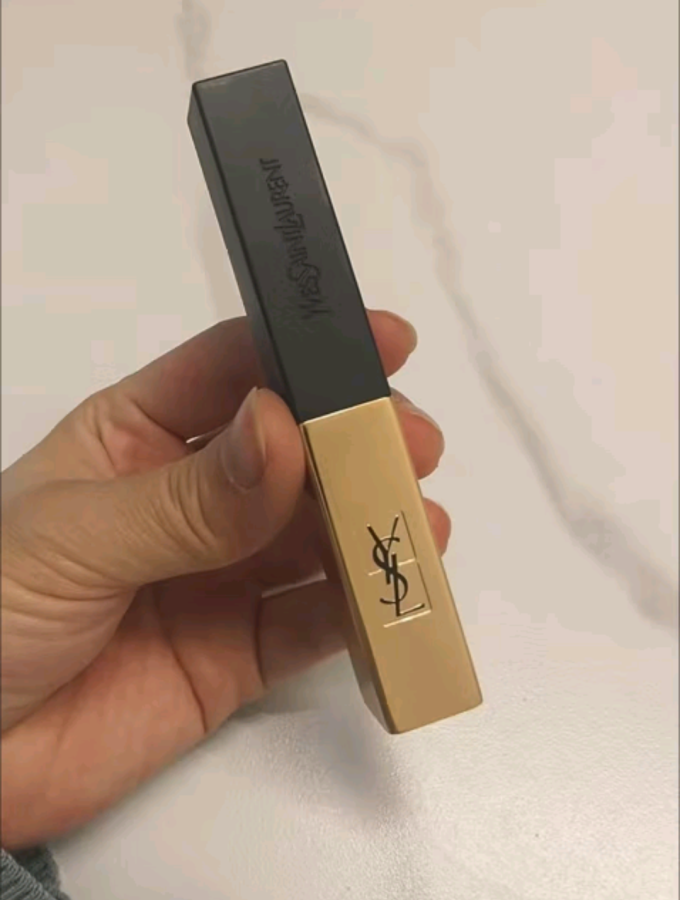 口红