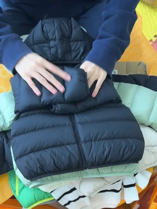 哇~大降价！小恶魔淘气羽绒服上新啦，1开头直播中~快来~ #反季羽绒服#保暖又好看#高品质羽绒服#儿童羽绒服#巴拉巴拉