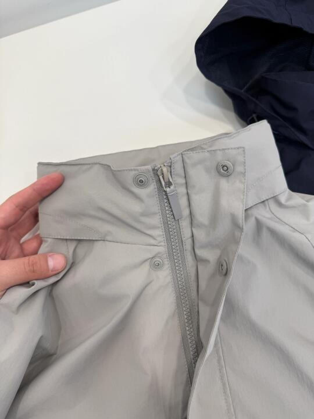 百元防风夹克隐藏连帽设计:一件衣服如何解锁通勤户外双场景