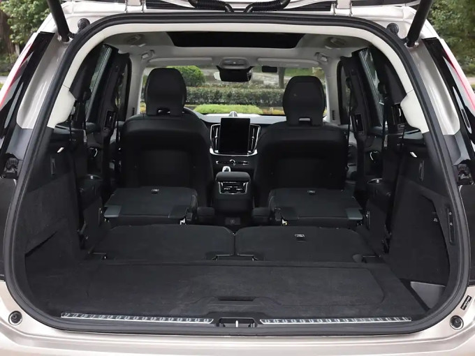 沃尔沃中大型SUV