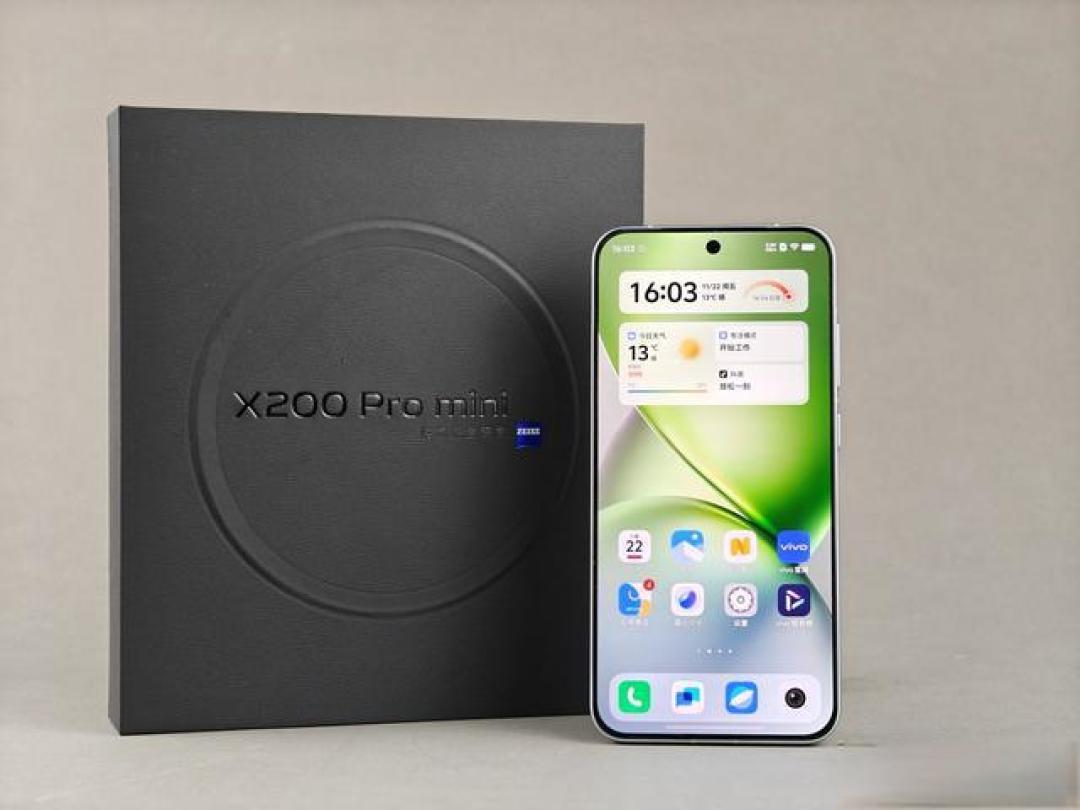 小屏旗舰颠覆想象！vivo X200 Pro mini如何塞进5700mAh电池与蔡司三摄？