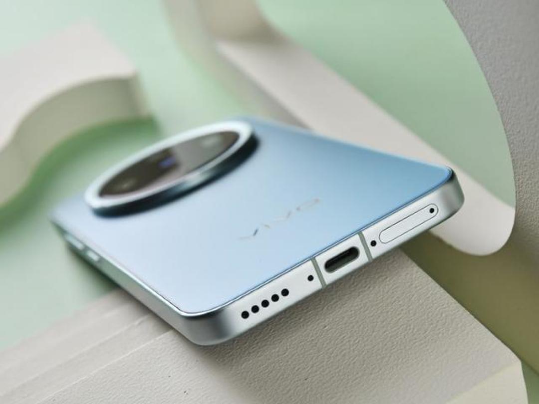 小屏旗舰颠覆想象！vivo X200 Pro mini如何塞进5700mAh电池与蔡司三摄？