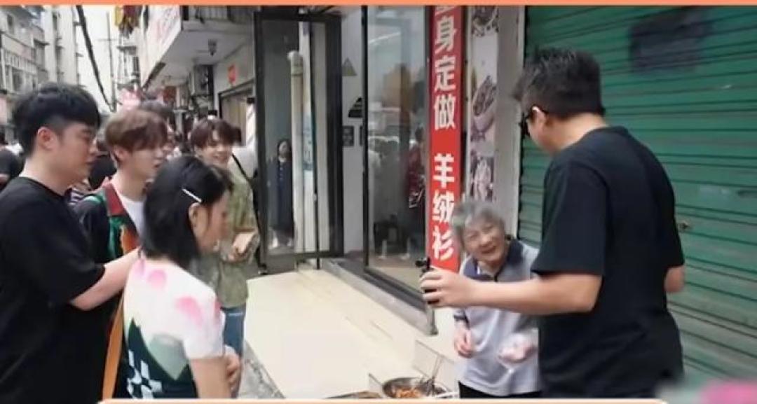 《五哈5》开播!邓超陈赫领衔新老阵容,打工摆摊笑料再升级