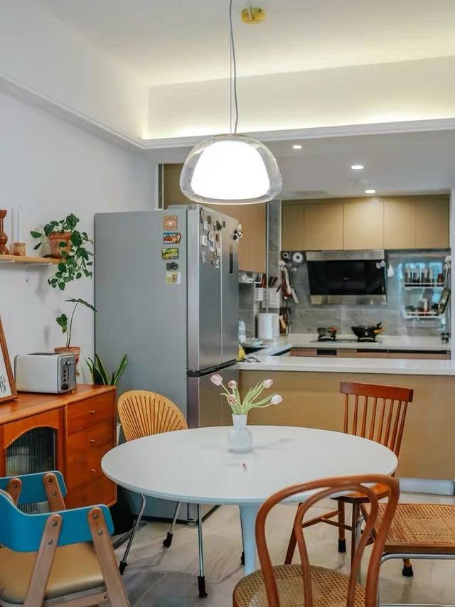 超美护眼吊灯，北欧风家居必备
