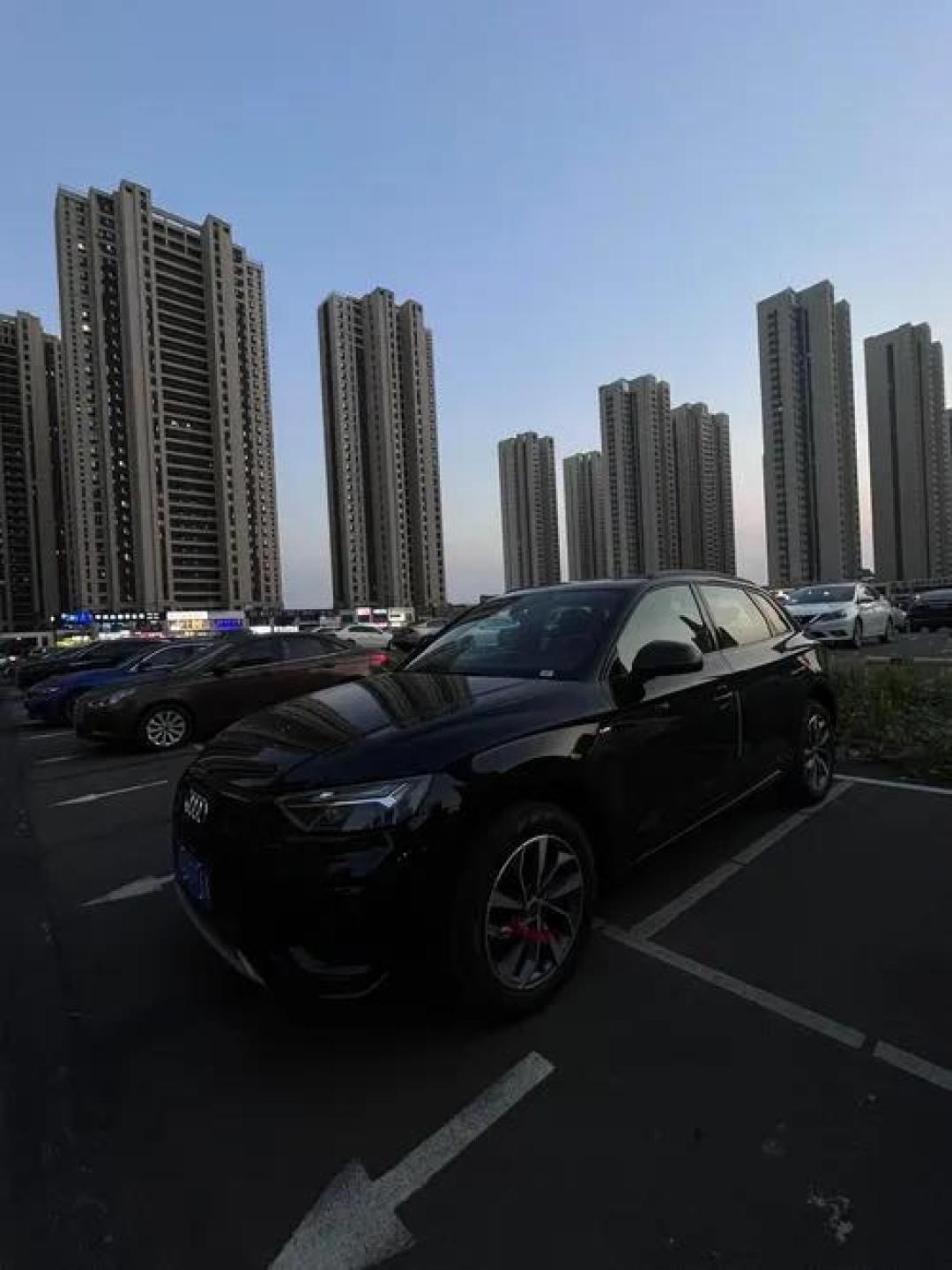 28万买奥迪Q5L值了?一年实测油耗/保养/保值率全解析