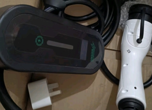 零跑充电枪 C01/11/T03原装专用7kw新能源汽车便携式随车充 家用交流快充充电枪器 零跑C11 3.5KW基础款