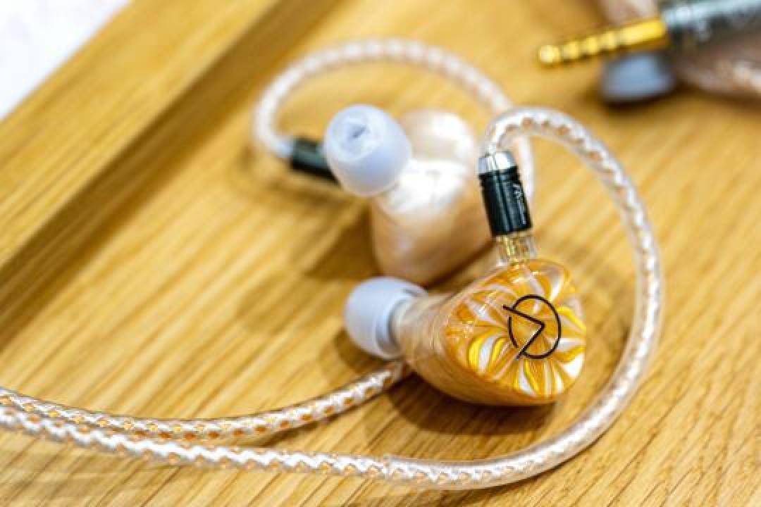OpenAudio开阳私模耳机深度评测:如何用搭配解锁万元级耳塞的真正实力?