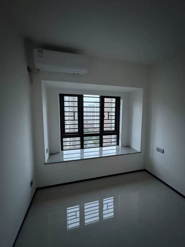 海信1.5匹易省电空调挂机35E290