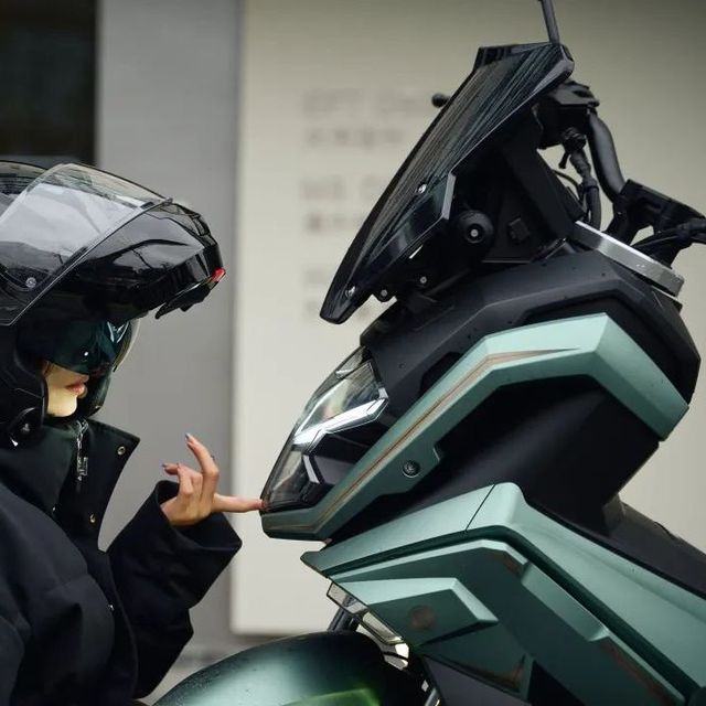 10999 元起售！台荣耀 150GS 硬核跨界踏板强势登陆