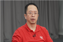 周鸿�t：强迫自己用三个月AI 就会成为专家