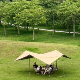500元内露营装备暴击，天幕桌椅配齐，这才是CBD逃生正确打开方式