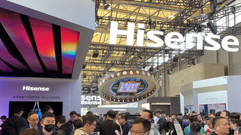AWE 2025 I 海信首款116英寸RGB-Mini LED电视震撼亮相，开启“客厅WALL时代”