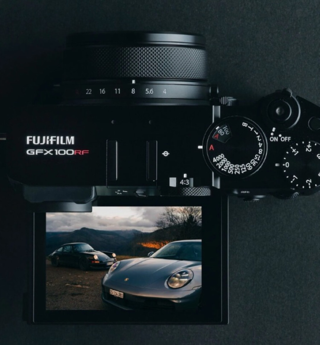 富士发布 GFX100RF 迷你相机，超轻机身、102MP中画幅、尽享“GFX系列”专业级画质