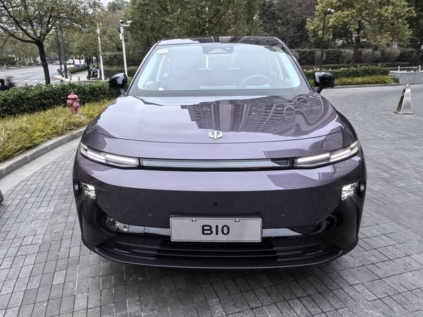 12.98万的零跑B10，性价比绝了！