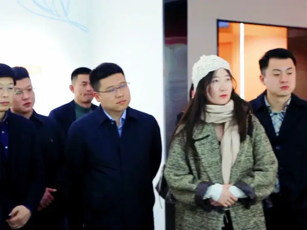烟台、莱阳工商联领导携青年企业家莅临春雪食品观摩#快乐分享 #工作与生活