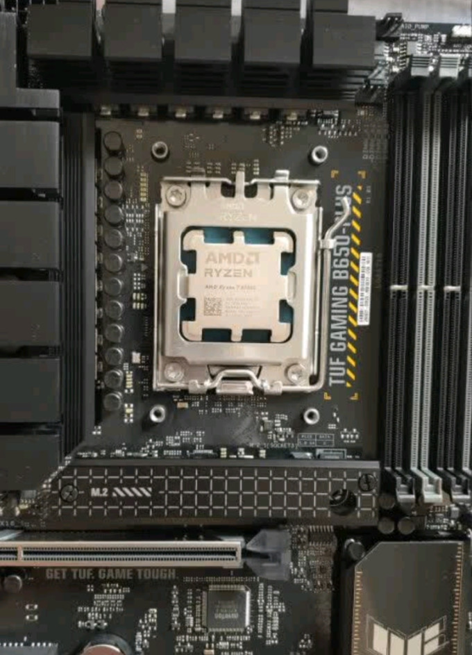 CPU
