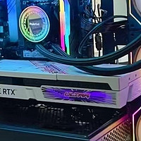 七彩虹 RTX 4060 Ultra Z OC 8GB：显卡的“颜值与实力派”