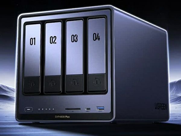 绿联私有云DXP4800 Plus四盘位NAS存储