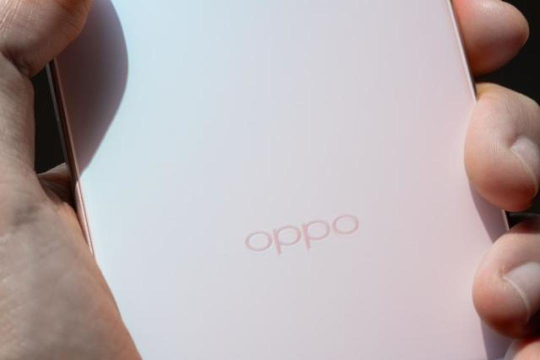 双潜望长焦+极窄直屏!OPPO Find X8 Ultra前瞻:卫星通信+顶配性能改写旗舰规则