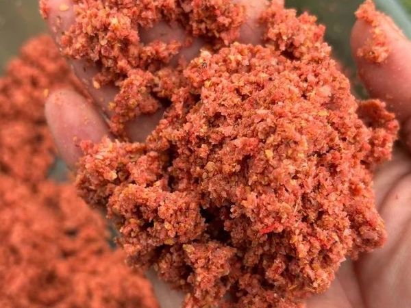 诱的快、钓得多！这个饵料配方有点“贵”，但效果真不错