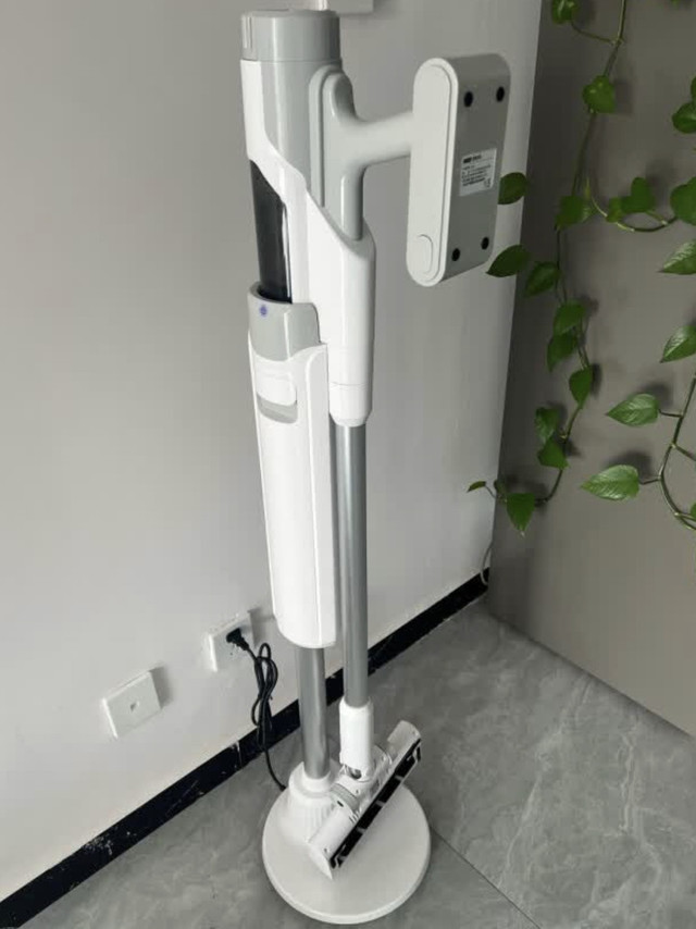 无线手持吸尘器家用大吸力长续航低噪音 超级国补价格非常不错