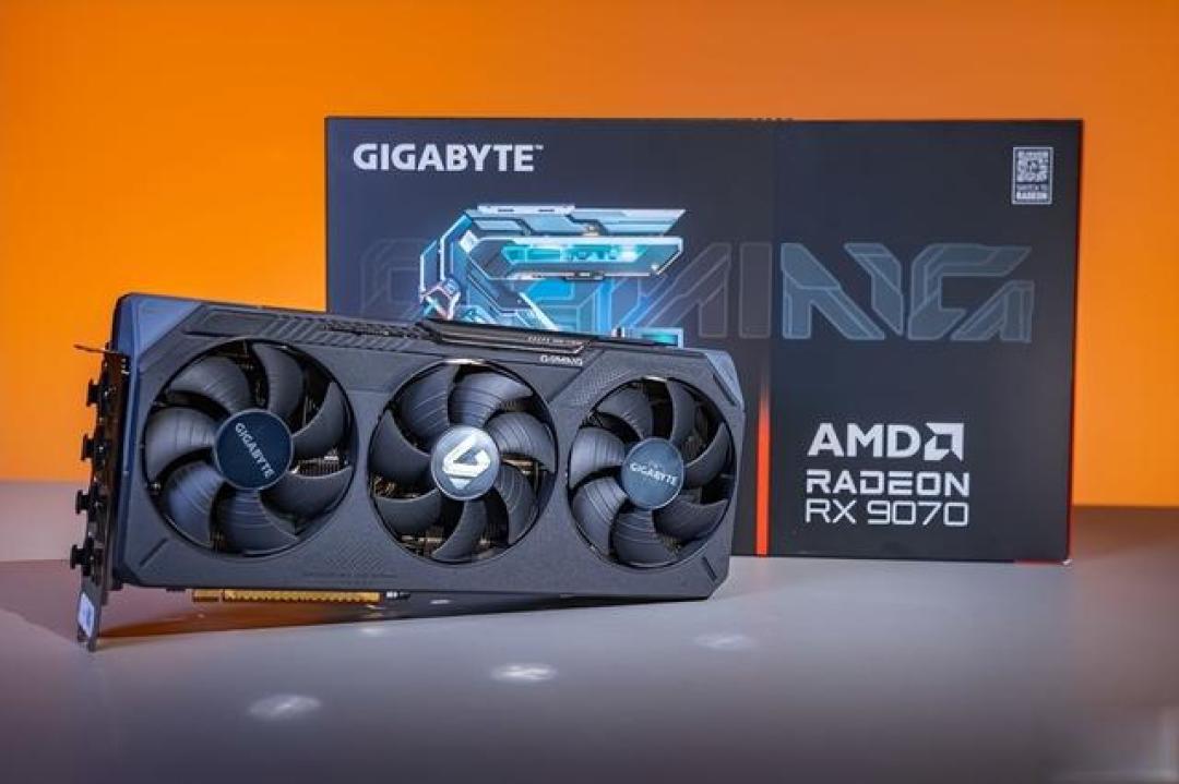 《599 vs 749刀终极对决!RX 9070 XT与RTX 5070 Ti实测:22%反超与8ms光追差距全解析》