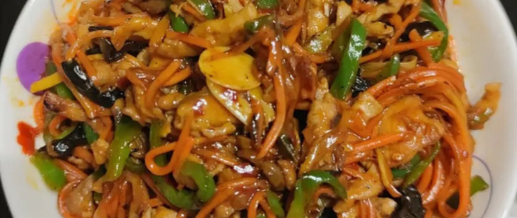 鱼香肉丝：餐桌上的味觉魔法