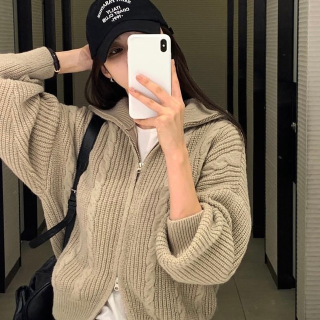 「驼色毛衣是春天的万能钥匙吧！」打工人通勤穿搭灵感💡
