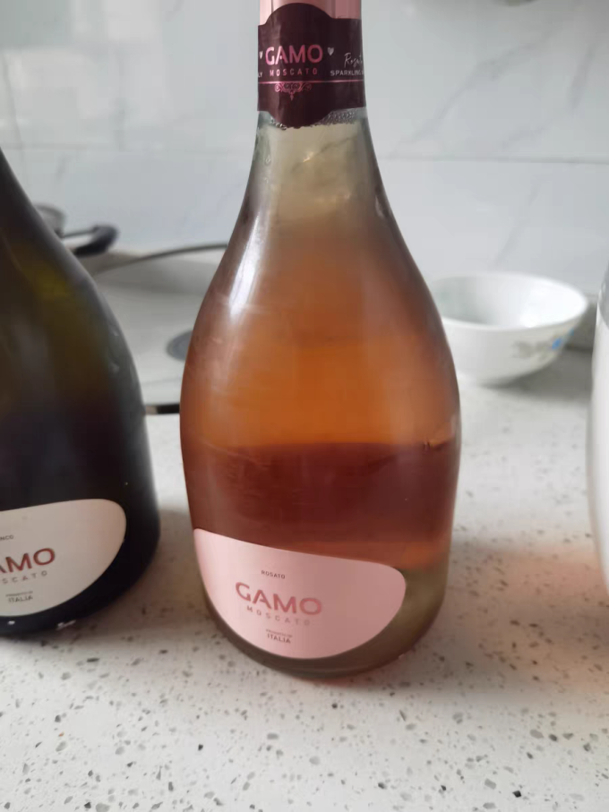 蚝湾桃红葡萄酒