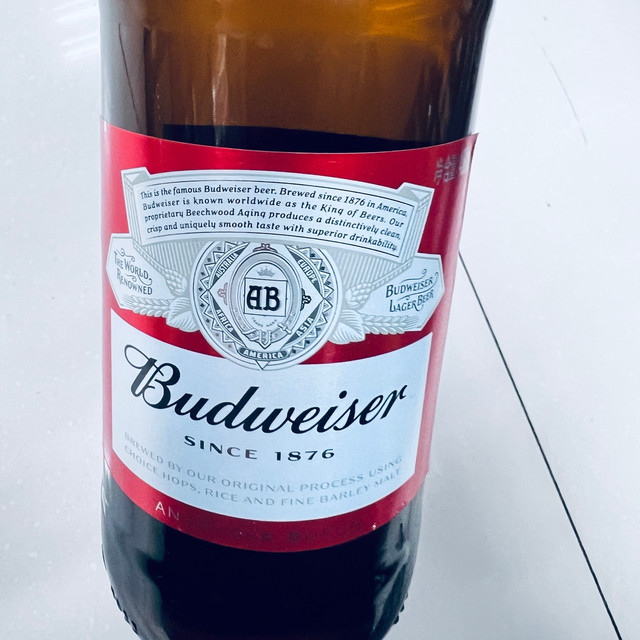 百威黄啤酒，美式拉格的经典传承！