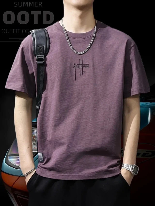 夏日美式潮范，稻草人潮T来袭！Mexican/稻草人夏日新作，这款重磅纯棉短袖T恤，专为追求个性的男士打造。精选重磅纯棉，质感厚实，上身挺括有型，且亲肤透气，炎炎夏日也能自在舒适。宽松潮牌版型，洋溢美