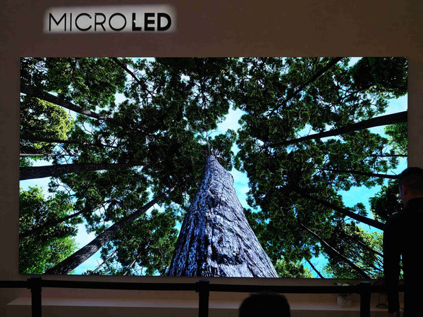 AWE 2025：130万人民币一台的MicroLED！三星真敢定价