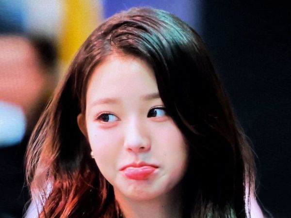 张元英 241116 额头回归 全黑造型🖤🖤 G-STAR游戏展活动