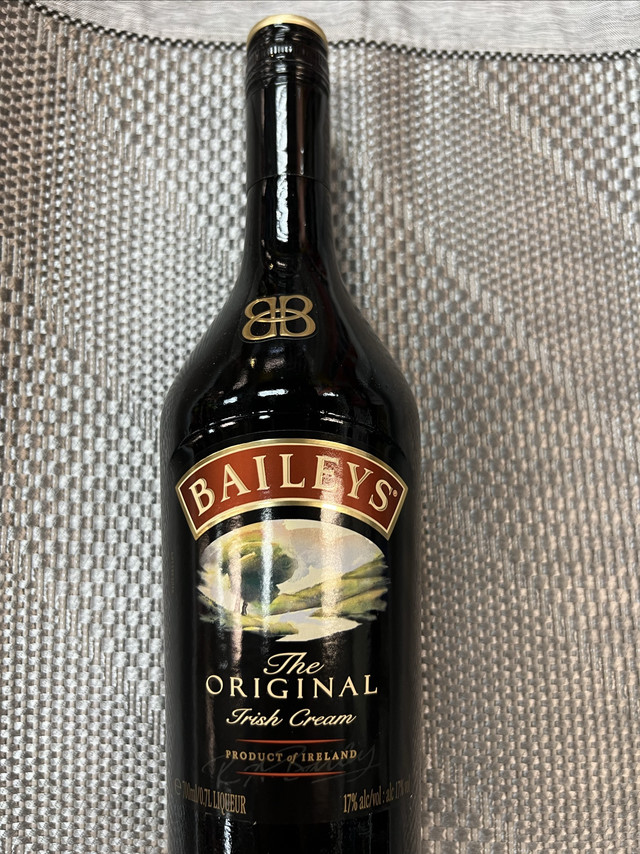 百利甜酒，调酒一下！