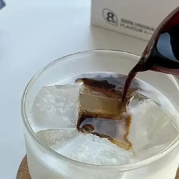 现磨咖啡和冻干速溶之外的另一个选择——咖啡液！
