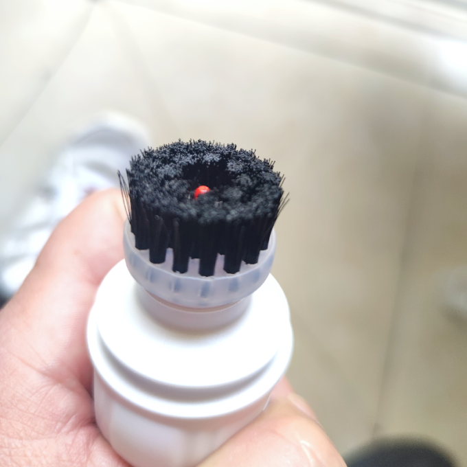 鞋靴干洗剂